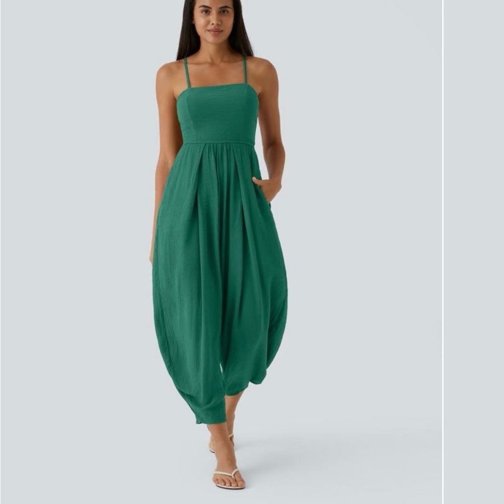 HALARA - SPAGHETTI STRAP RESORT JUMPSUIT NWT